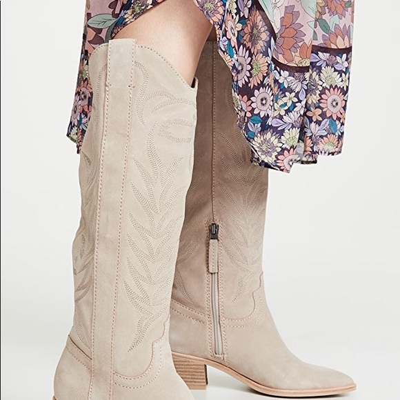 Dolce Vita Shoes - Dolce Vita Solei in Natural Suede